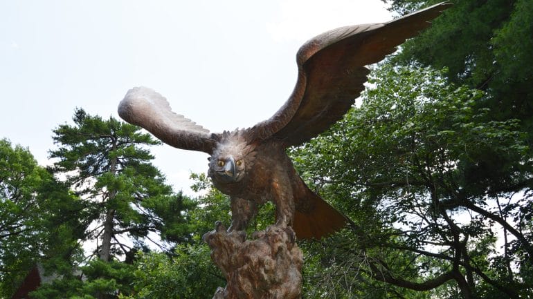 the eagle statue
