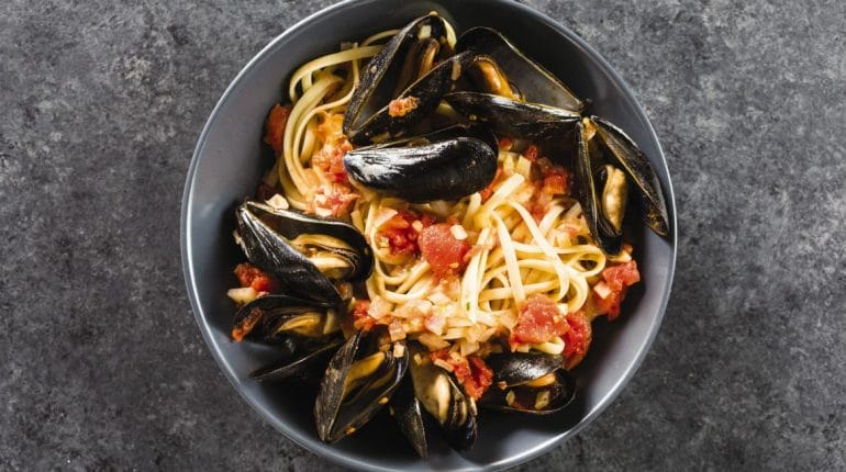 This linguine with mussels and fennel recipe