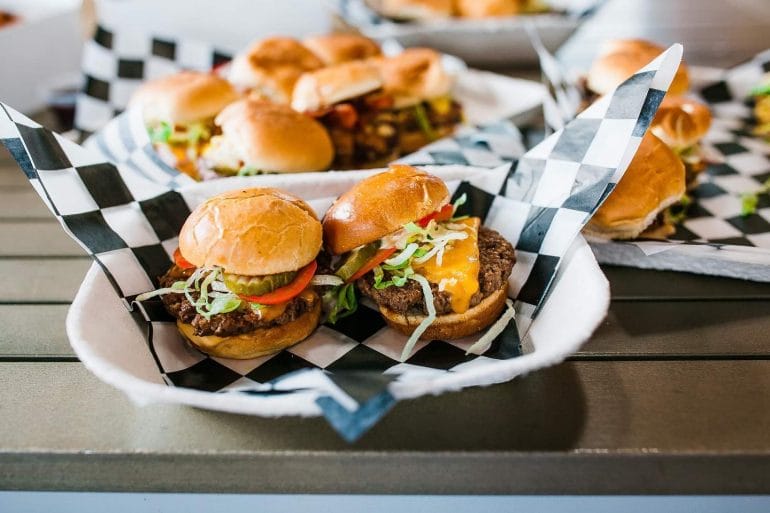 Buns Up is a new spot serving sliders in Parlor, a food hall in the Crossroads.