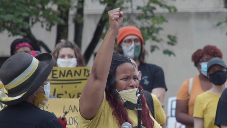 KC Tenants organize at eviction court July 30