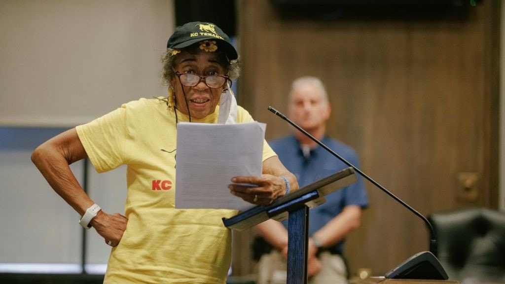 Diane Charity of KC Tenants gives testimony to the City Council at the Aug. 17 committee meeting, calling on the council to reflect over the hardships low-income renters would undergo under the new housing ordinance.