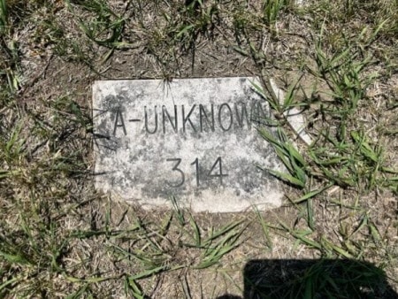 A grave marker in the "Unknown Section" of the Hardin Cemetery.