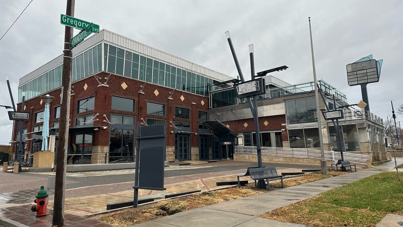 The former Brandsmart building.