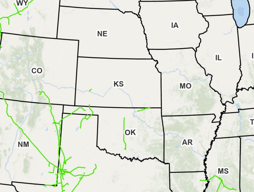 Three pipelines transport carbon dioxide in Kansas – shown in Green. Two are near the Oklahoma border and one is in the Garden City area.